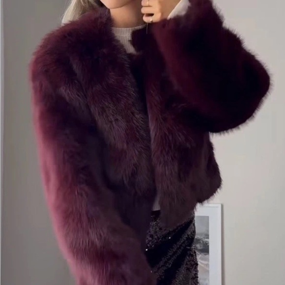 Zara FAUX FUR SHORT COAT - Picture 9 of 9